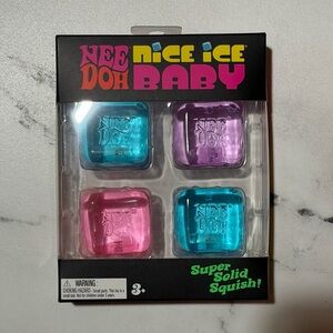 NeeDoh Nice Ice Baby (4 pack Colors May Vary)